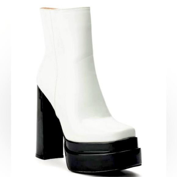 Azalea Wang Black and White Platform High Heel Boots - Picture 1 of 3